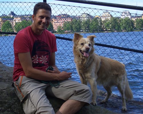 Clou Simon mit Hund Benni in Stockholm im Sommer 2008